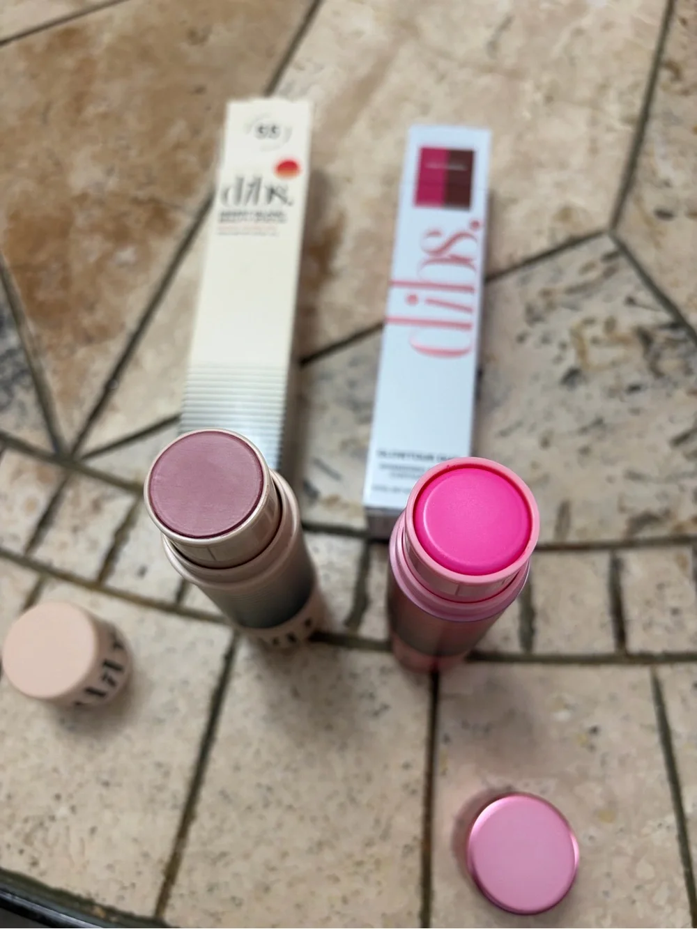 dibs. Glowtour Duo Shimmering Blush & Contour Stick - Pink Cosmos